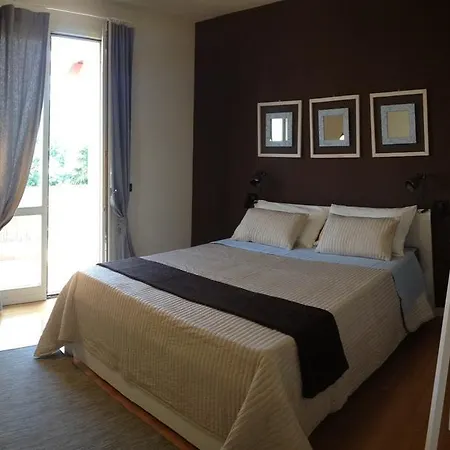 Day By Day Bed & Breakfast